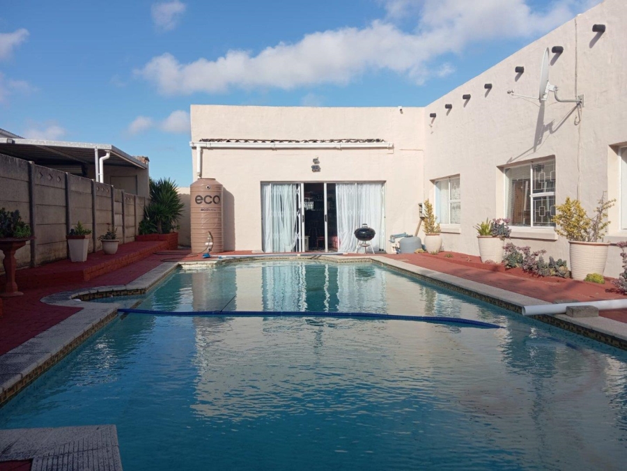 3 Bedroom Property for Sale in Kabega Park Eastern Cape